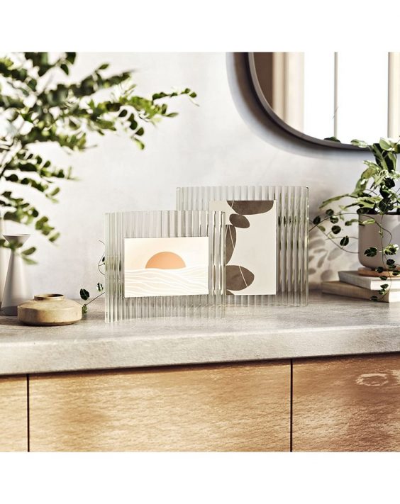 1018384-104-000-1557